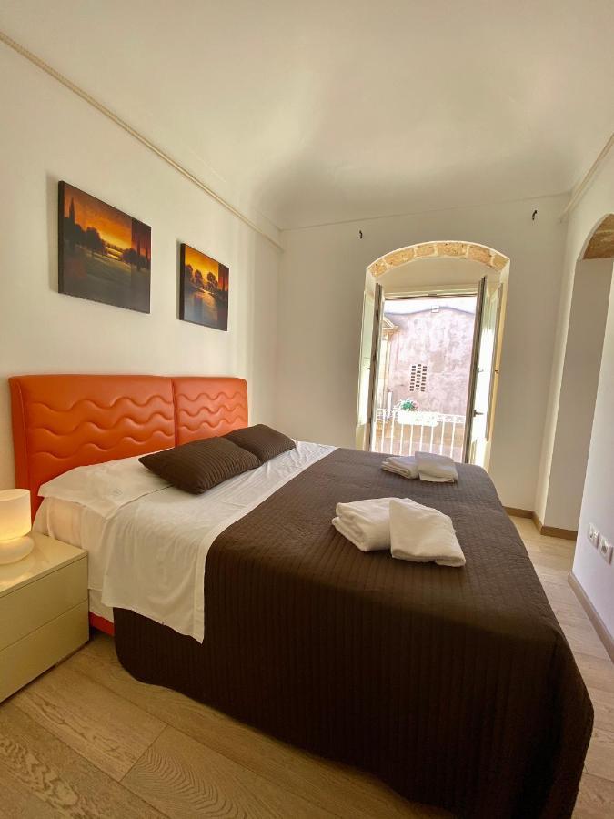 Plaza Rooms Avola Exterior foto