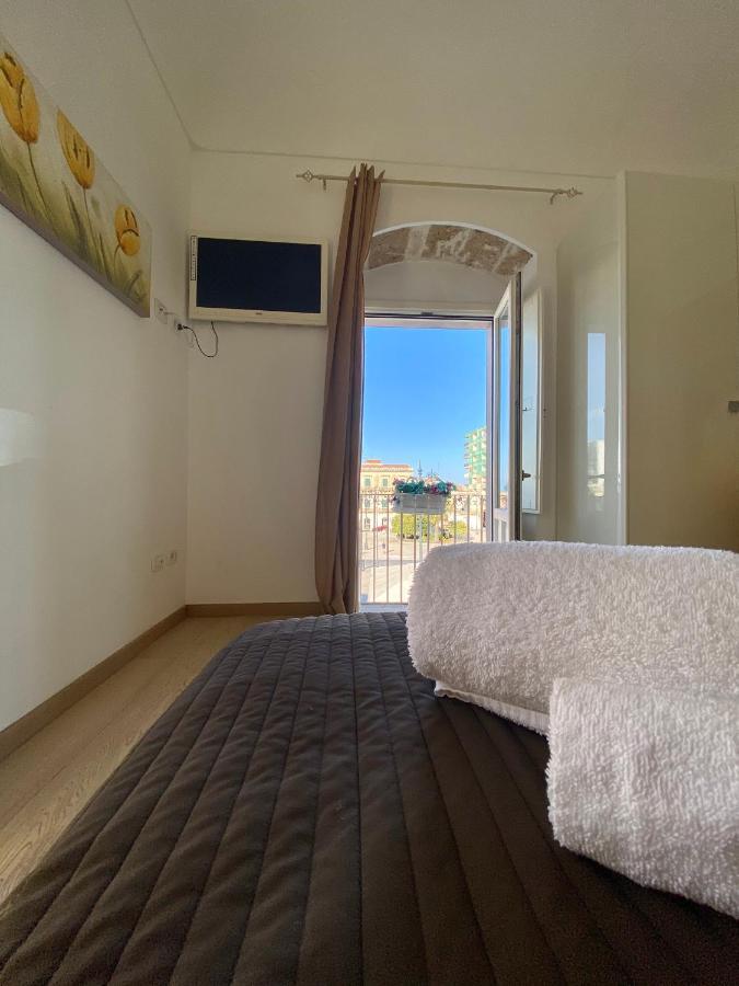 Plaza Rooms Avola Exterior foto