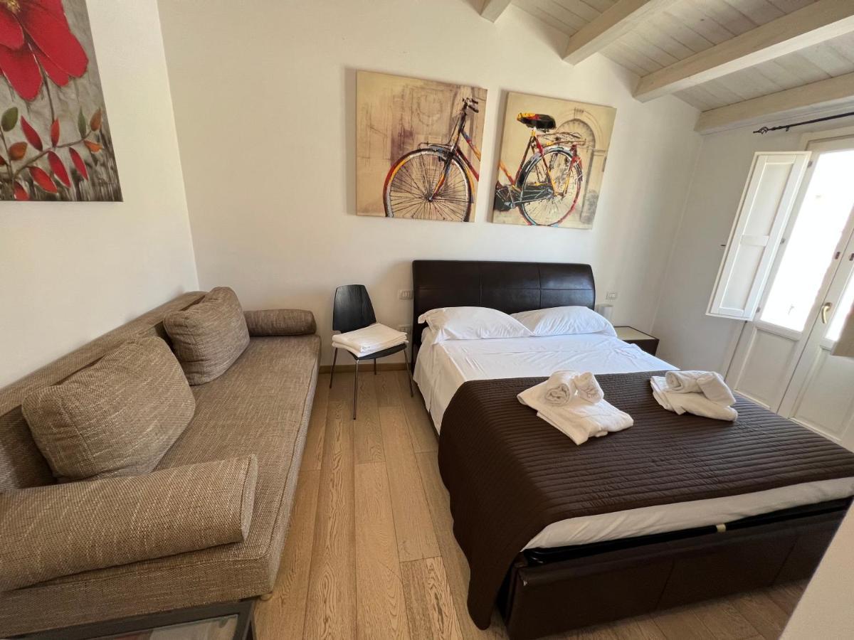 Plaza Rooms Avola Exterior foto