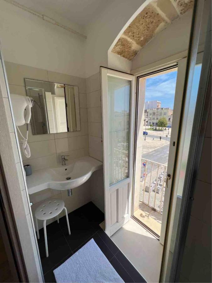 Plaza Rooms Avola Exterior foto